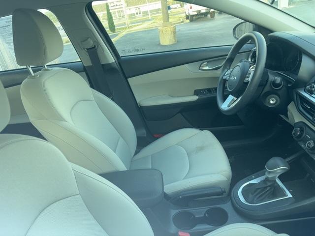 2023 kia forte lxs