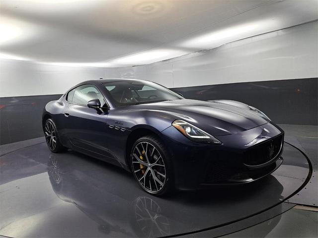 2024 maserati granturismo modena
