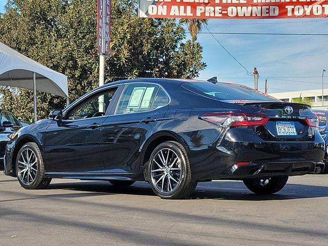 2023 toyota camry se