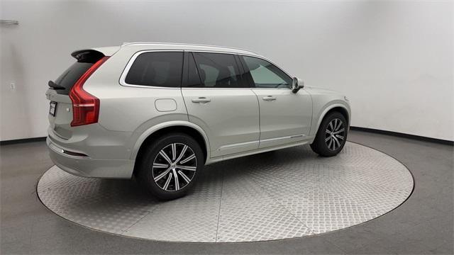 2022 volvo xc90 recharge plug-in hybrid t8 inscription 6 passenger