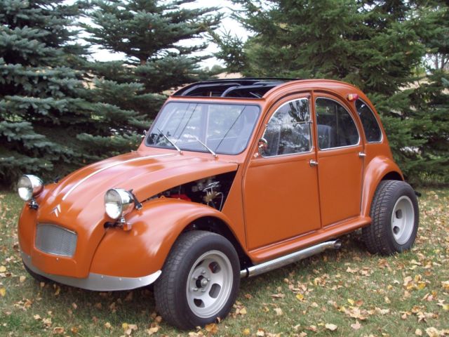 350 small block chevy powered 67 citroen 2 cv show/ street car