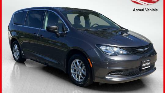 2022 Chrysler Voyager