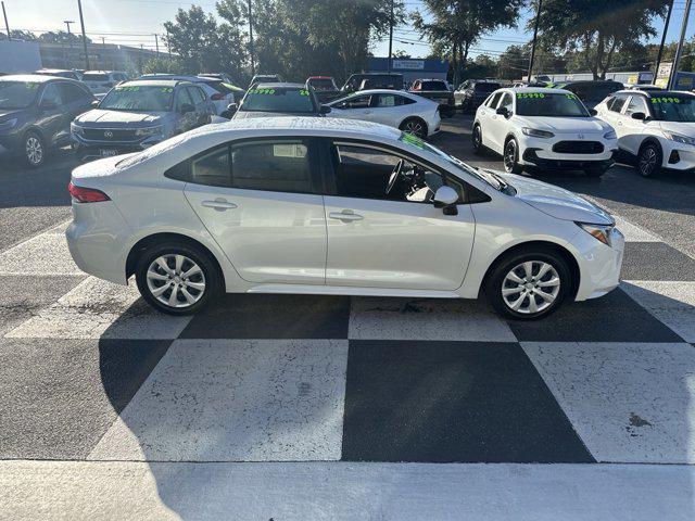 2024 toyota corolla hybrid le