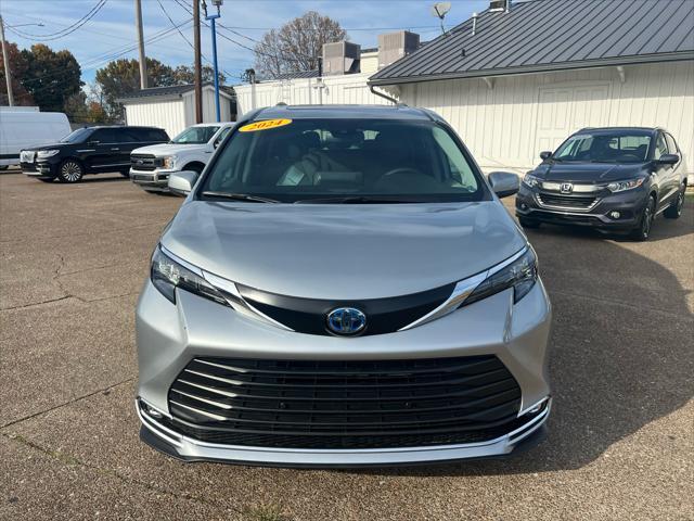 2024 toyota sienna xle 8 passenger