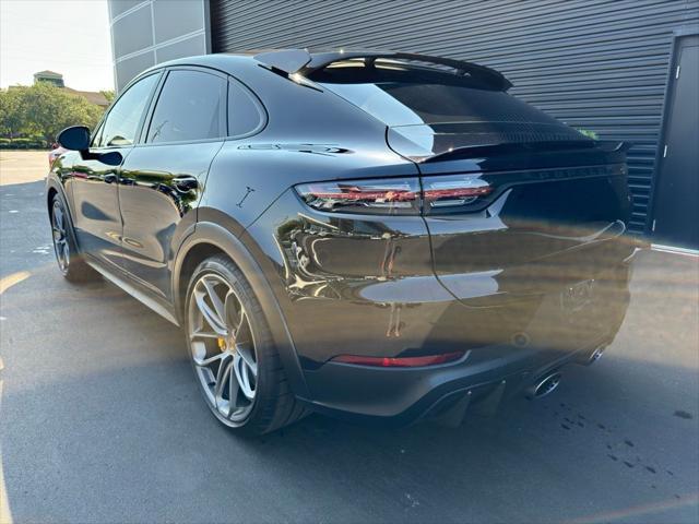 2022 porsche cayenne turbo