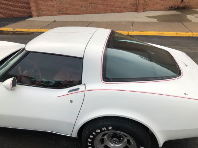 1979 chevrolet corvette base 5.7l