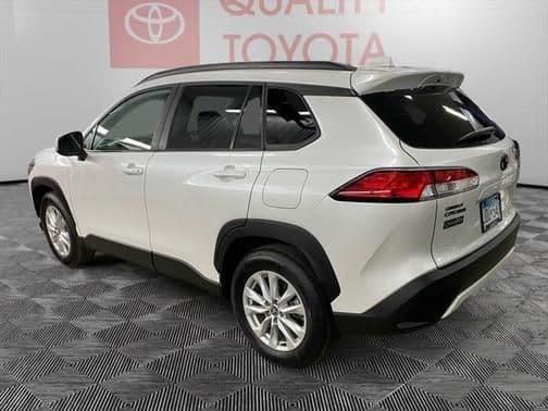 2022 toyota corolla cross le in carlisle, minnesota