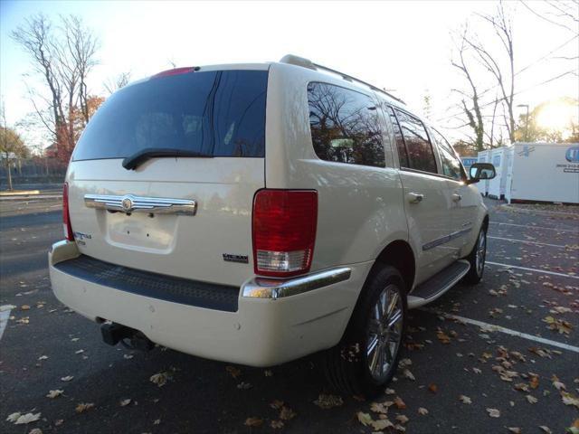 2008 chrysler aspen limited
