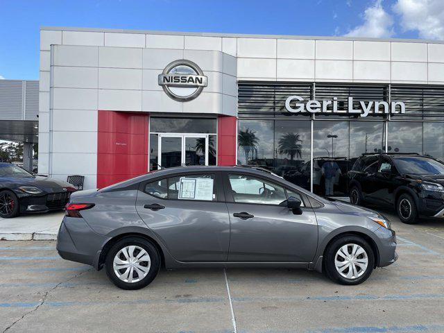 2020 nissan versa 1.6 s