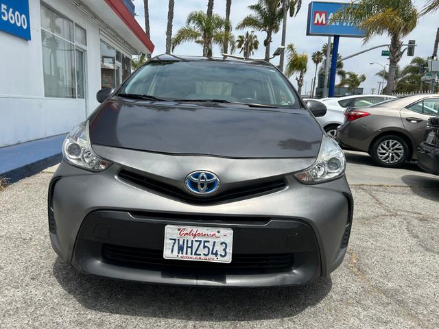 2017 toyota prius v