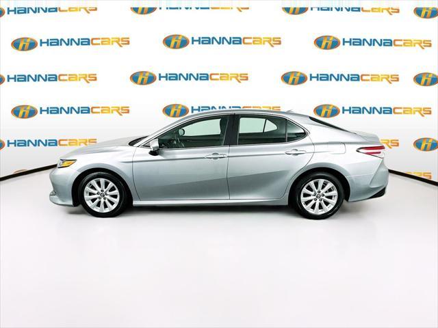 2020 toyota camry le