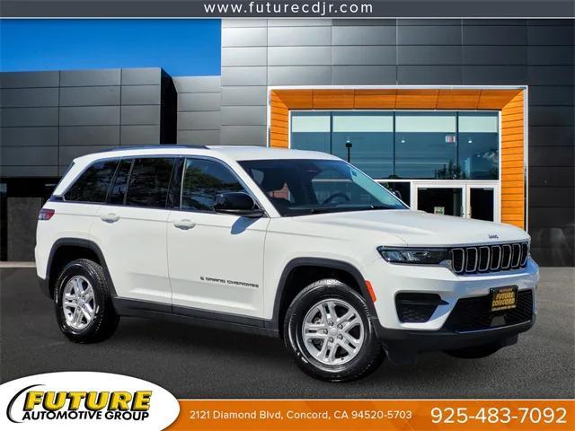 2023 jeep grand cherokee laredo