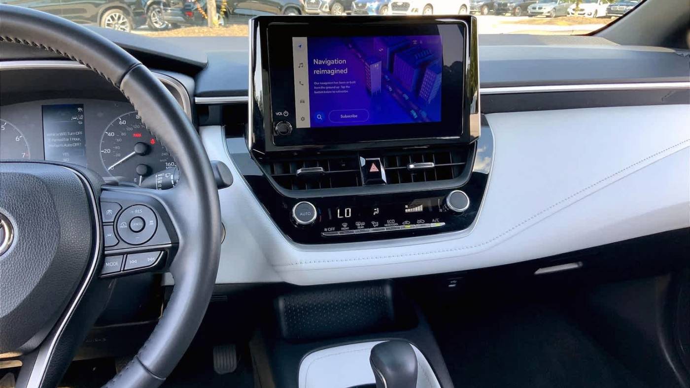 2023 toyota corolla hatchback se