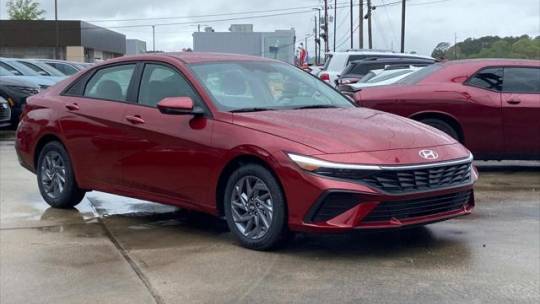 new 2024 hyundai elantra sel ivt