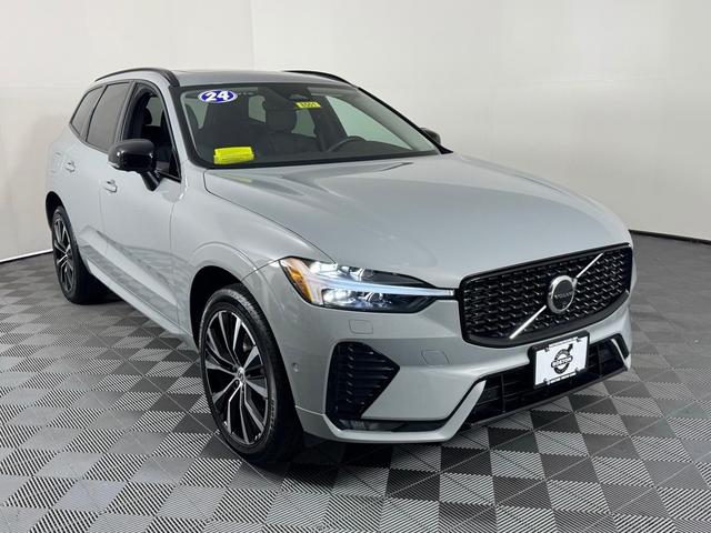 2024 volvo xc60 b5 plus dark theme