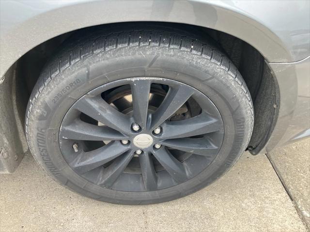 2012 chrysler 200 s