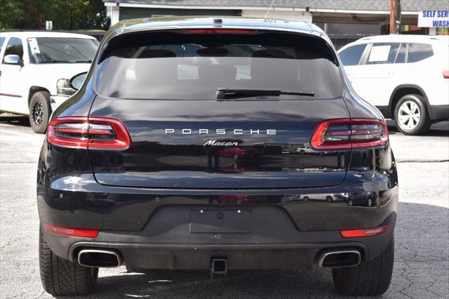 2017 porsche macan base