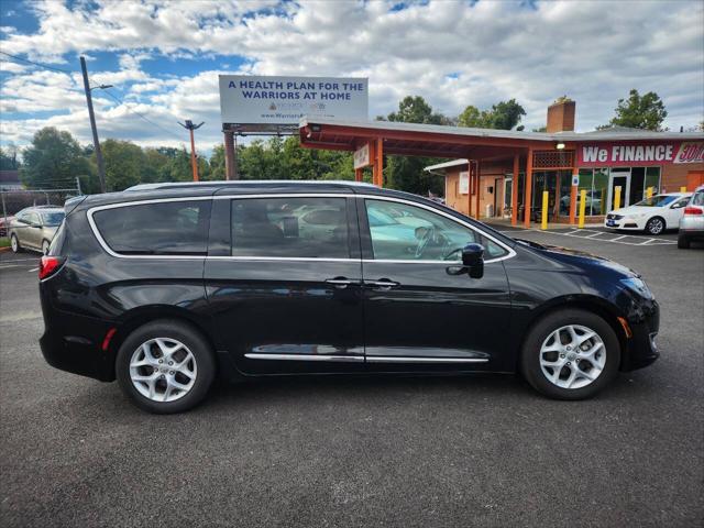 2018 chrysler pacifica touring-l plus