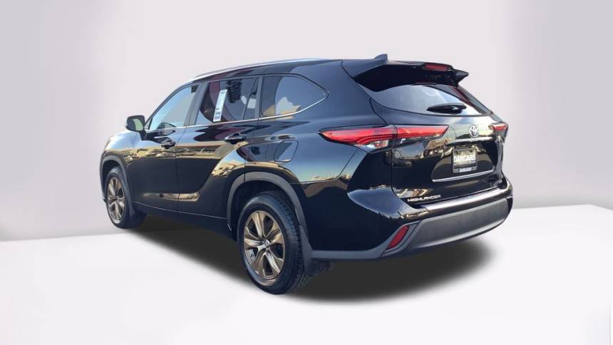2023 toyota highlander hybrid bronze edition