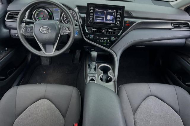 2021 toyota camry hybrid le