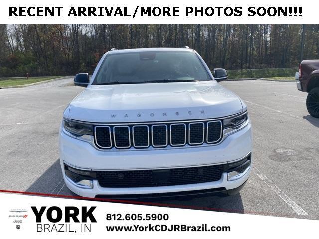2023 jeep wagoneer l base