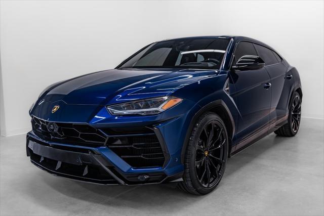2022 lamborghini urus base