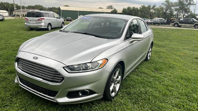 2014 ford fusion se