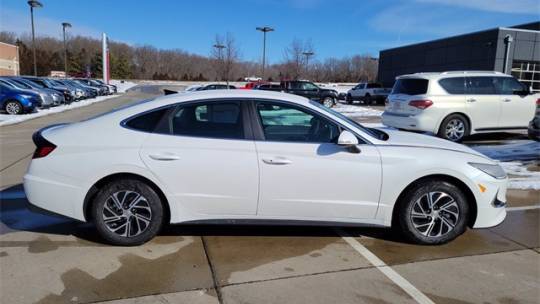 2022 hyundai sonata hybrid blue