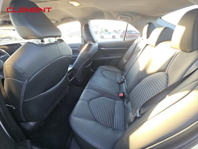 2024 toyota camry se