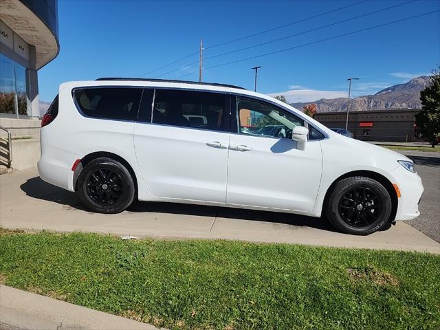 2022 chrysler pacifica touring l