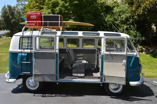 1965 volkswagen 21-window deluxe microbus walk-through sea blue cumulus white