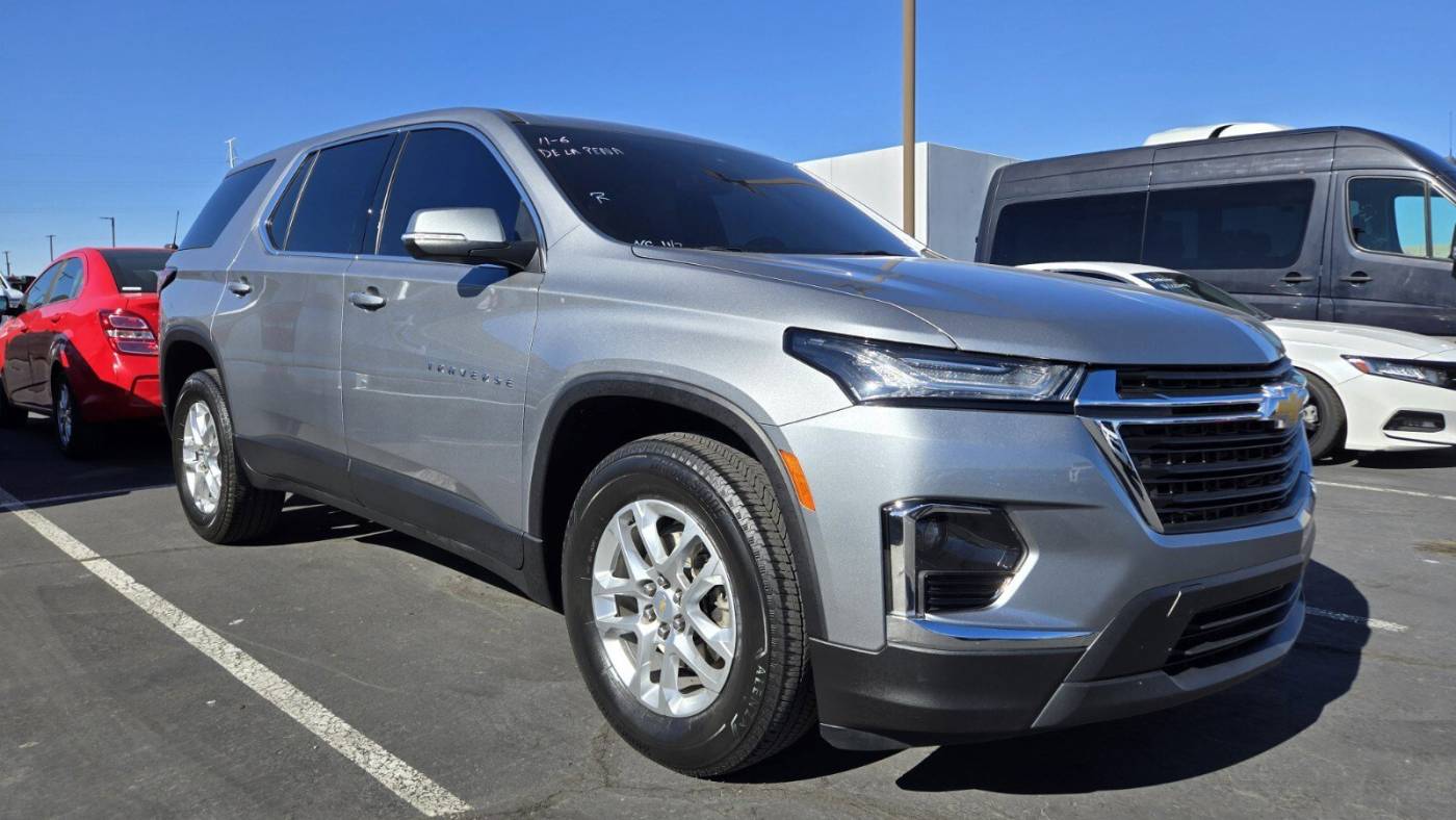2023 chevrolet traverse ls