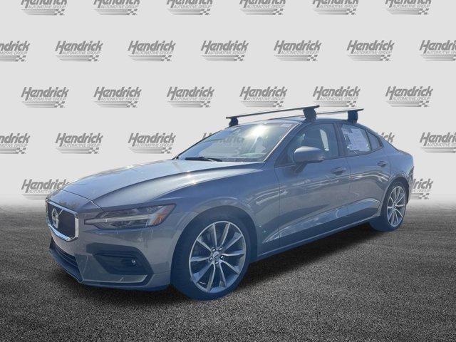 2021 volvo s60 momentum