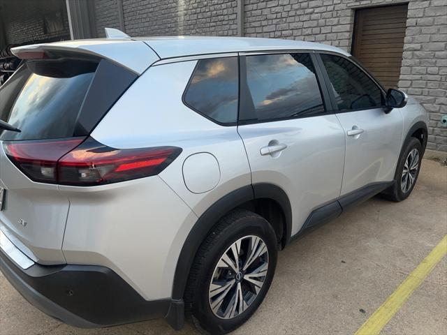 2022 nissan rogue sv