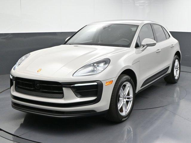 2024 porsche macan t