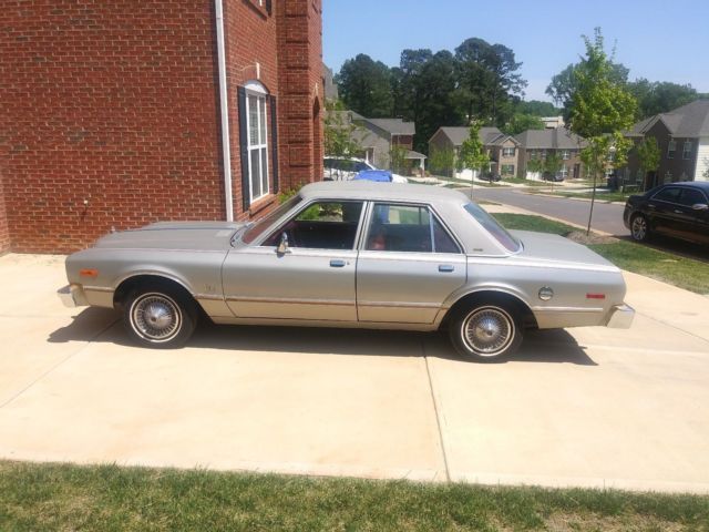1978 plymouth volaré premiere super clean!