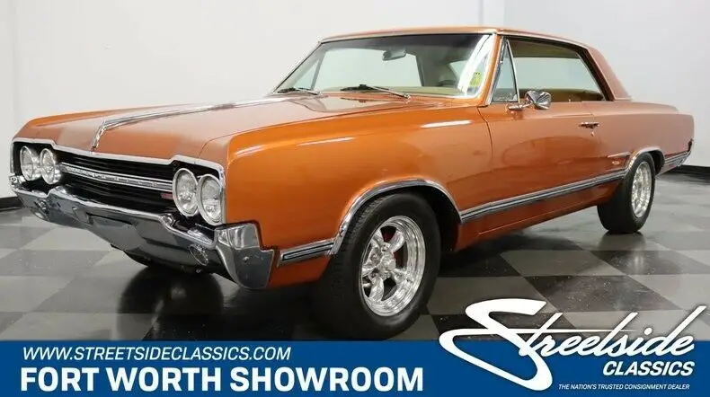 beautiful build! rebuilt 483 v8, muncie 4 spd manual, ps, pb w/ 4 whl disc, wow!