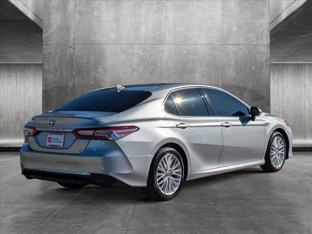 2020 toyota camry hybrid xle