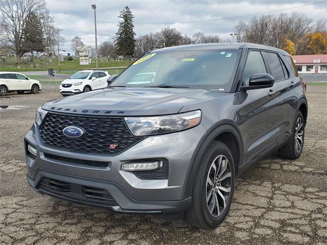 2022 ford explorer st