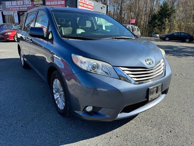 2017 toyota sienna xle