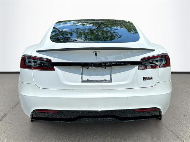2022 tesla model s plaid