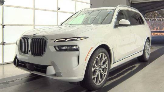 2023 BMW X7
