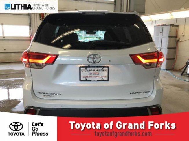 2018 toyota highlander limited for sale in grand forks, north dakota