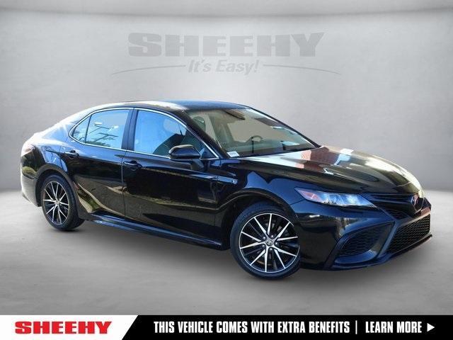 2021 toyota camry se