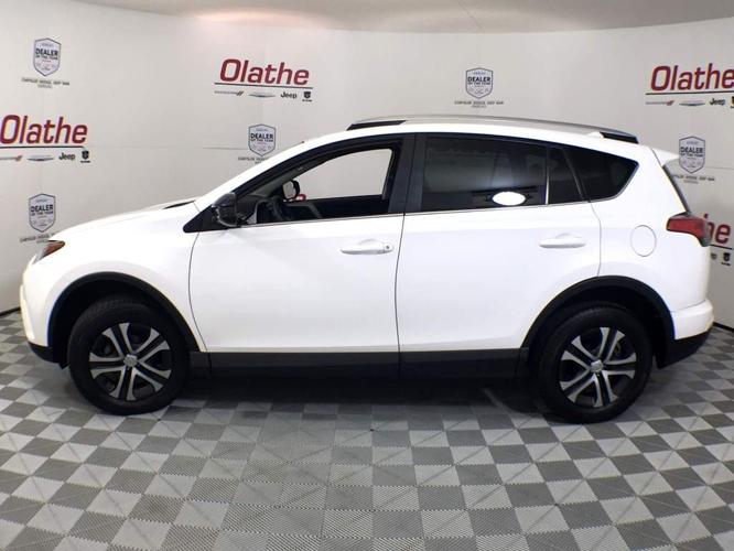 used 2016 toyota rav4 fwd le olathe, ks 66062 for sale in olathe, kansas