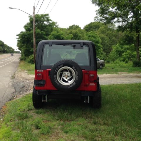 1991 jeep wrangler 4.0 ho. 5 speed 4" lift 114k miles runs/drives exc! li ny