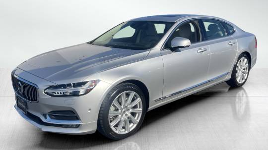 2017 Volvo S90