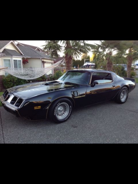 1979 pontiac trans am t-tops , air cond , 4 wheel disc. must see stunning !