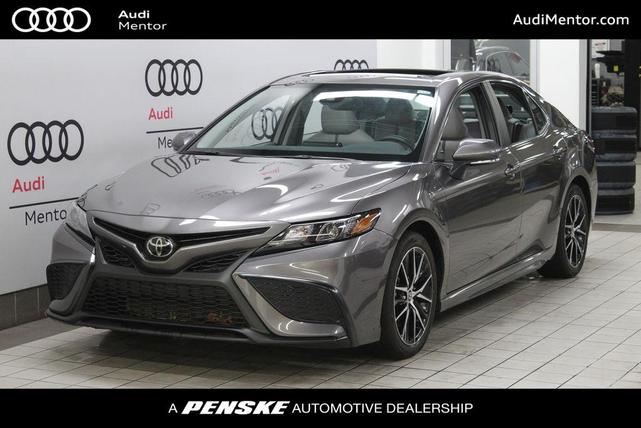 2021 toyota camry se