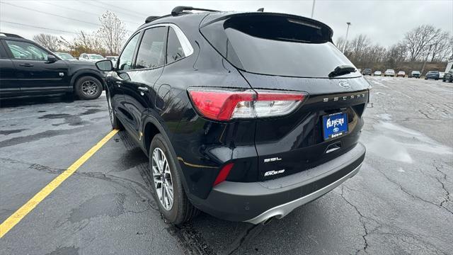 2021 ford escape sel